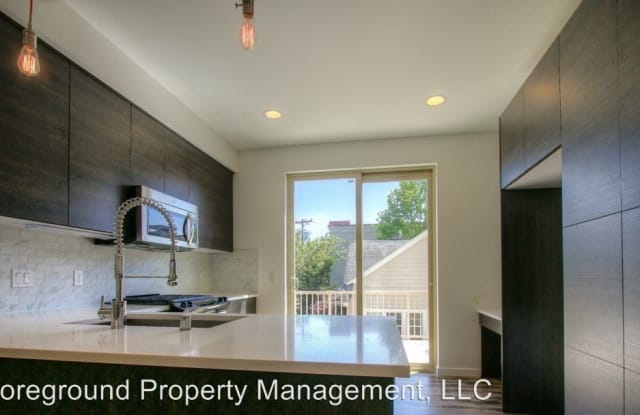 4061 NE 50th Street - 4061 NE 50th St, Seattle, WA 98105