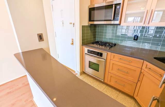 2322 30th Rd Apt 5E - 2322 30th Road, Queens, NY 11102