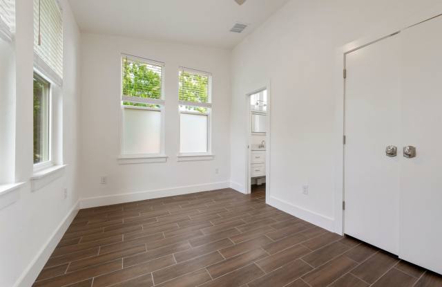 4416 Rosedale Avenue photos photos