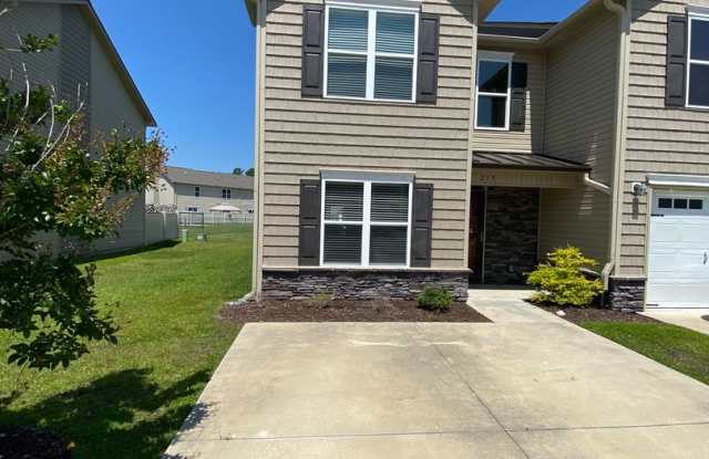 Town Home for Rent Minutes From Piney Green Gate! photos photos
