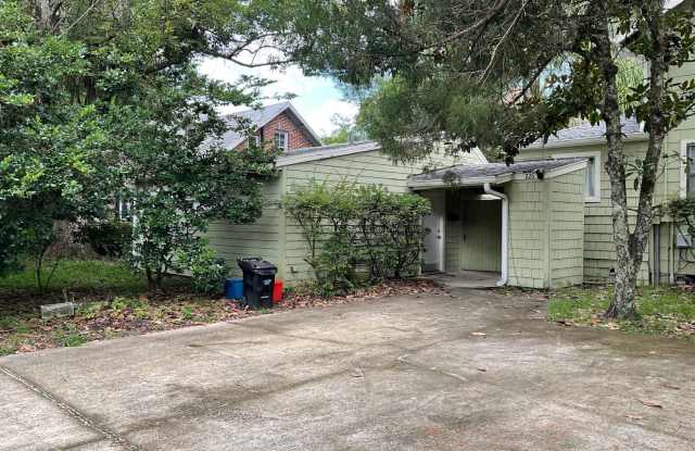 1 Bed 1 Bath in Duckpond photos photos