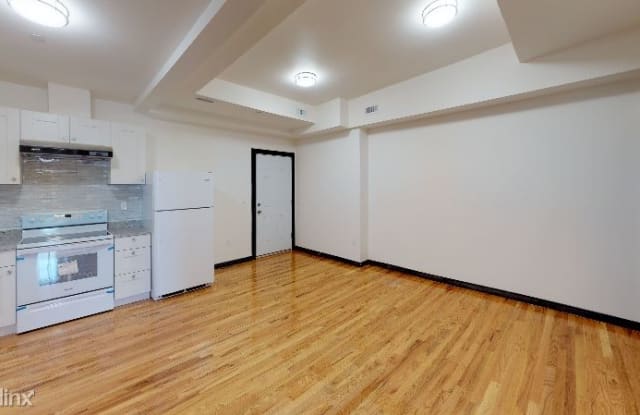 425 Broadway Gallery 2