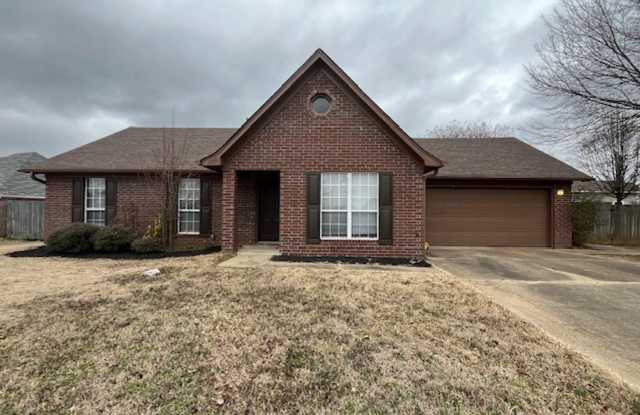 Renovated 3 Bedroom 2 Bath Home with 2 Car Garage for Rent!! photos photos