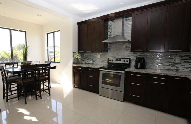 14440 Southwest 31st Street - 14440 Southwest 31st Street, Miami-Dade County, FL 33175