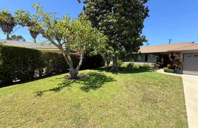 Spacious 3BR Home With Central AC - Near Monte Vista Elementary on Quiet Cul-de-Sac with Large Yard & Mountain Views Gallery 1