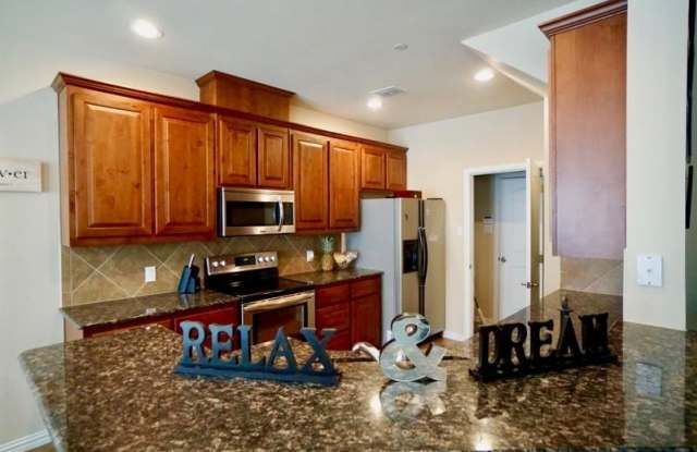 235 Sherburne Street - 235 Sherburne Street, Lewisville, TX 75067
