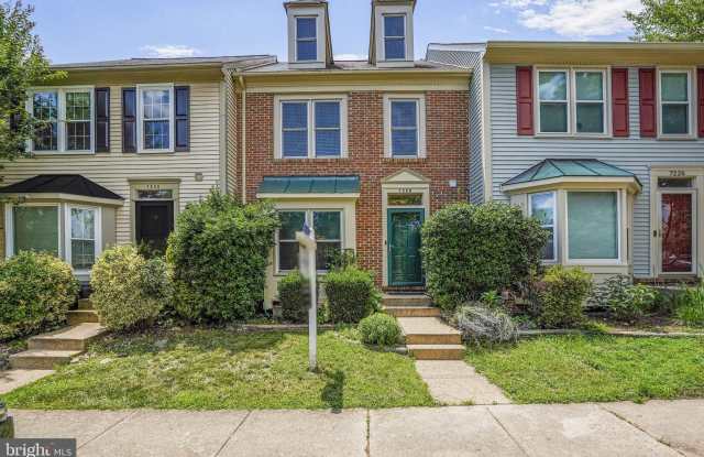 7228 LENSFIELD COURT - 7228 Lensfield Court, Kingstowne, VA 22315