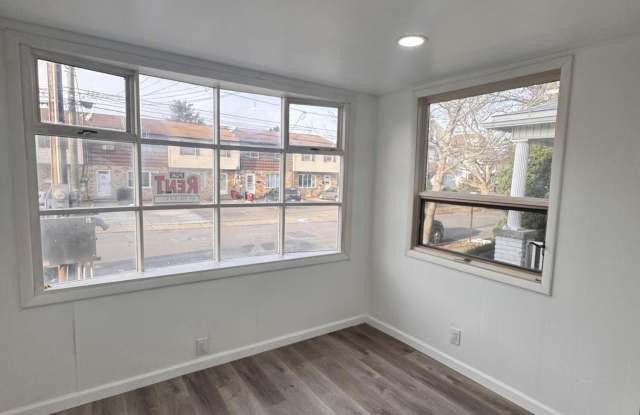 75 N WELLES Avenue Gallery 2