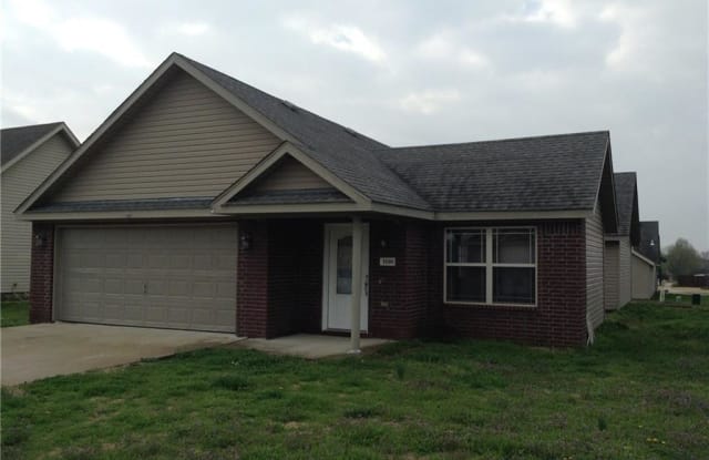 1110 Courage - 1110 East Courage, Siloam Springs, AR 72761