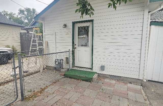 One Bedroom Home Near BSU Gallery 1