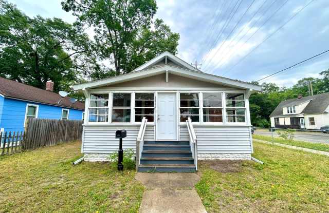 Two Bedroom Home in Muskegon photos photos