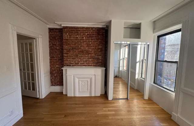 792 Ninth Avenue photos photos