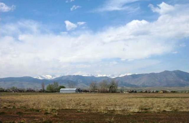 Three Bedroom Townhome For Rent At Reserve at Renaissance in Longmont Gallery 4