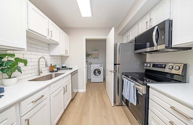 The Collins Apartment Homes Gallery 4