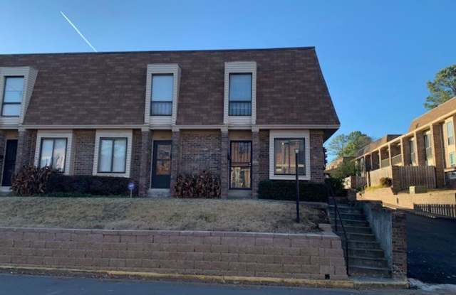 2BD/1.5BA Townhouse located inGermantown! - 1865 Poplar Woods Circle East, Germantown, TN 38138