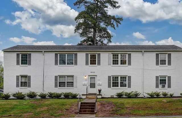 For Rent: Charming 2BR/1BA Condo in West Burlington Address: 1700 West Front St, Apt 36D, Burlington, NC 27215 photos photos
