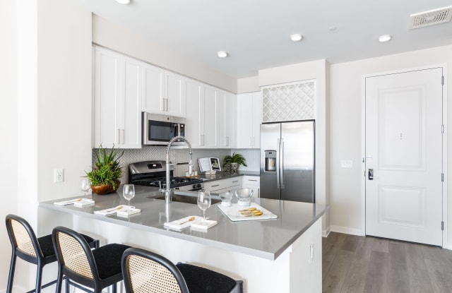 Station Bay photos photos