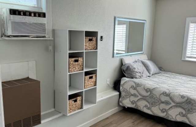 11 Alta Loma Gallery 4
