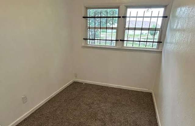For Lease Gallery 4