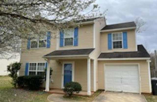 Beautiful 4-Bedroom Home in North Charlotte Gallery 3
