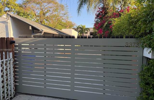 3373 SW 29th Ter photos photos