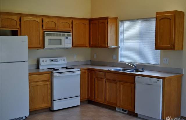 6125 101st Pl Ne Gallery 4