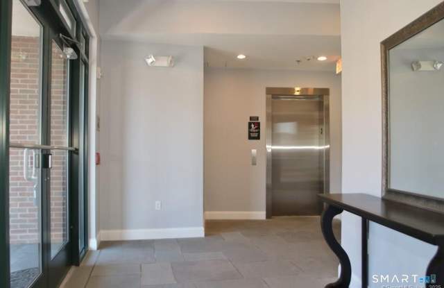947 Hope Street Gallery 3