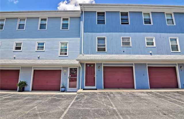 **Beautiful North Providence Townhouse- $1,995** photos photos