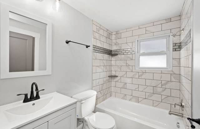 SCORE 50% OFF 1ST MONTH'S RENT IF SIGNED BY AUGUST 28! Stunning 4 bedroom home in Castle Shannon available September 15! Gallery 3
