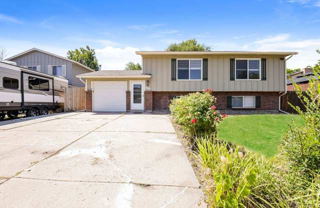 Hidden 3 bed/ 2 bath Gem in Morrison Gallery 1