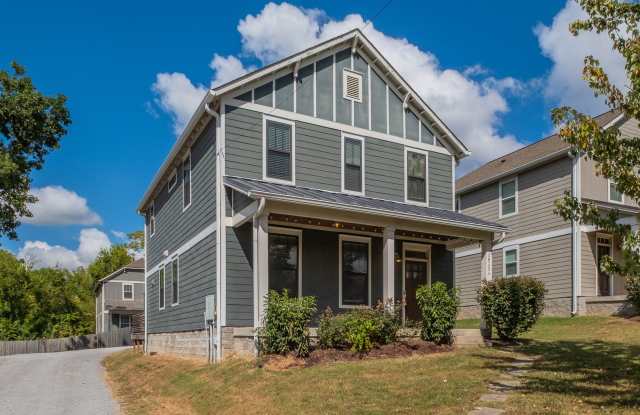 East Nashville cottage, large deck, pet friendly, large deck, open kitchen floor plan, available now! Gallery 1