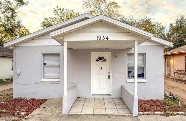 1954 NW 1ST STREET - 1954 Northwest 1st Street, Ocala, FL 34475