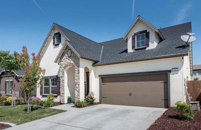 4 Bed-2.5 Bath, Garage, 2 Story House - (2,697 Square Feet Of A Beautiful Home!) Gallery 3