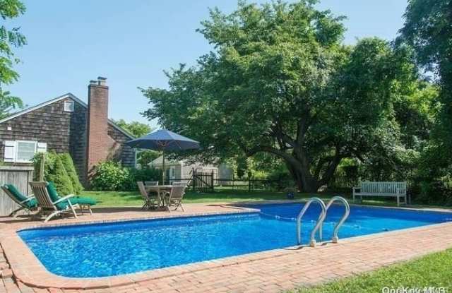 155 Cedar Street - 155 Cedar Street, East Hampton North, NY 11937