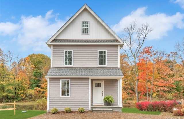 237 Tomahawk Street unit: 3 photos photos