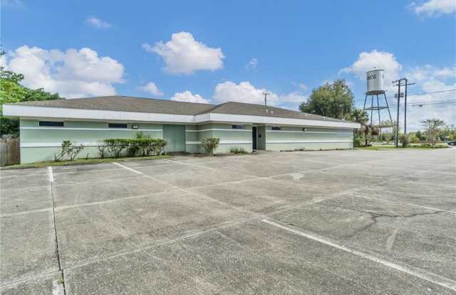 301 N Apopka Avenue Gallery 2
