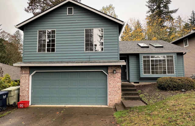 1413 SW 178th Avenue - Trendy Tri-Level! photos photos