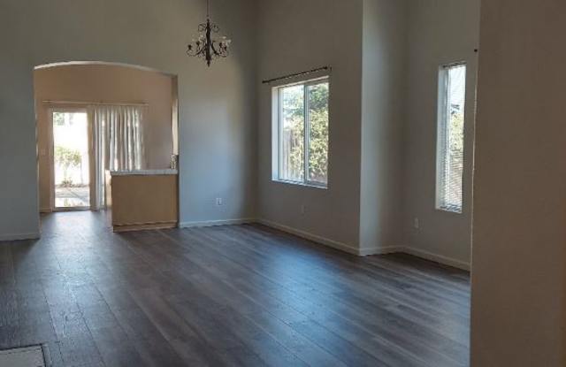 923 Francis Ln - 923 Francis Lane, Santa Maria, CA 93455