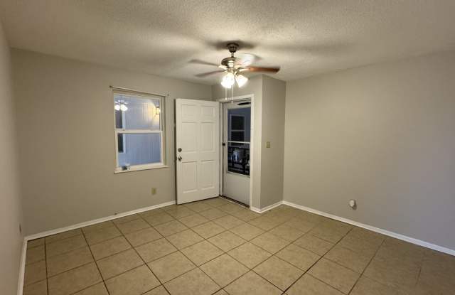 2043 Northwest Wynwood Driveapt 5 Gallery 3