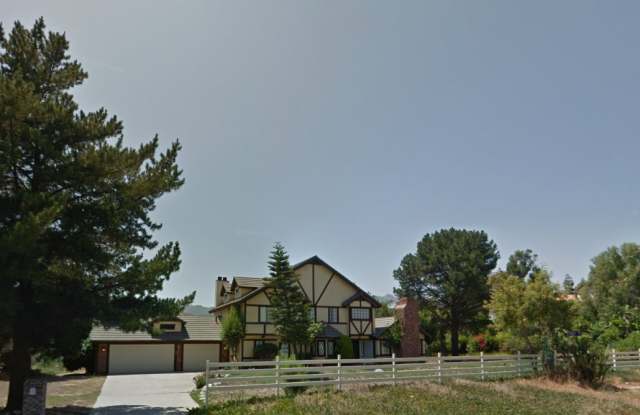 10947 Canoga Ave - 10947 N Canoga Ave, Los Angeles, CA 91311