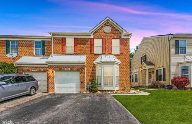 210 EISENHOWER Court photos photos