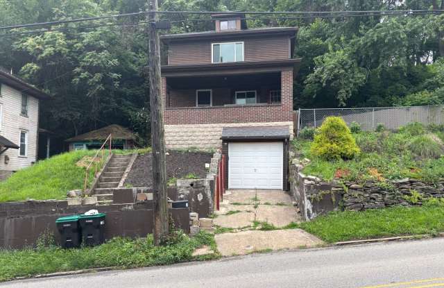 Tired of being a renter and want to own your own home? This is a Lease with Option to Purchase deal (this is NOT a traditional rental). photos photos