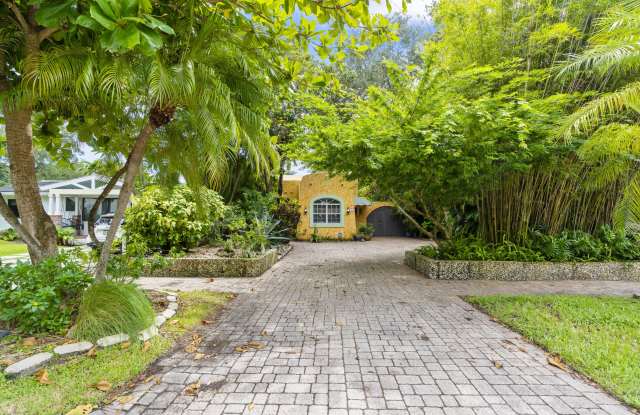 614 SE 5th Court photos photos