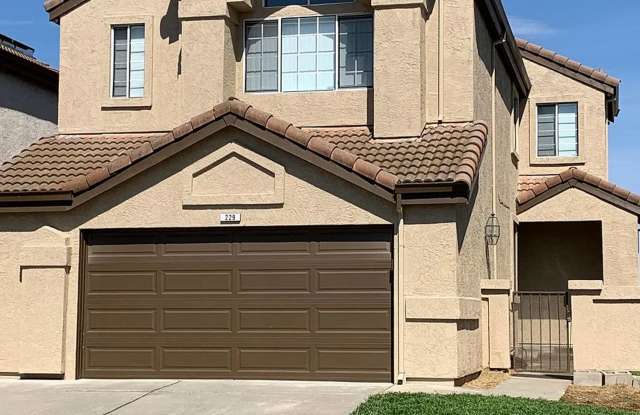 Lots of Natural Sunlight - Close to Travis Air Base - with No Rear Neighbors! photos photos