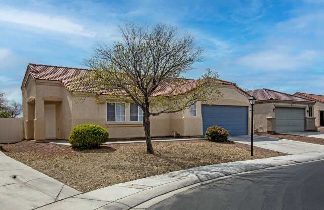 GREAT ONE STORY HOME AVAILABLE FOR RENT! photos photos