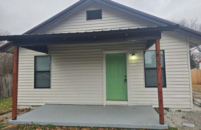 This beautifully updated 2-bedroom, 2-bath rental features modern updates throughout. photos photos