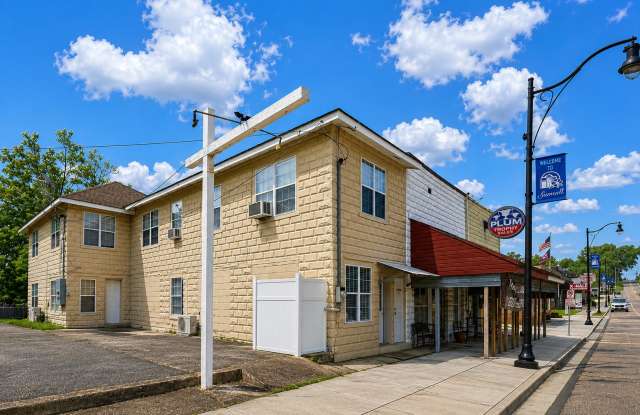 4884 Highway 589 Apt C Gallery 1