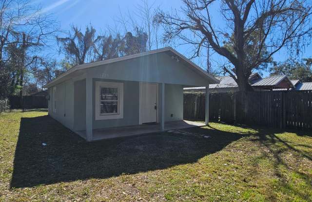 2/1 Rental In NW Ocala Gallery 1