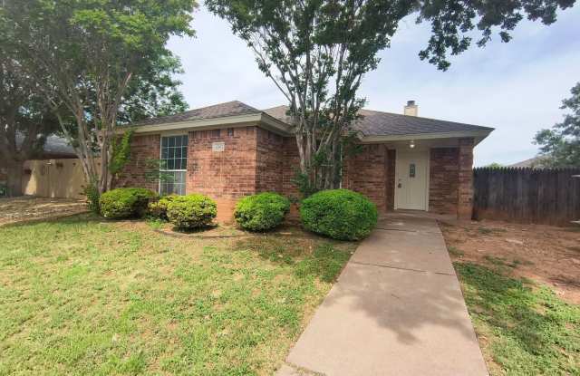 Nice and Spacious 3 bedroom, 2 bath home in Southland! photos photos