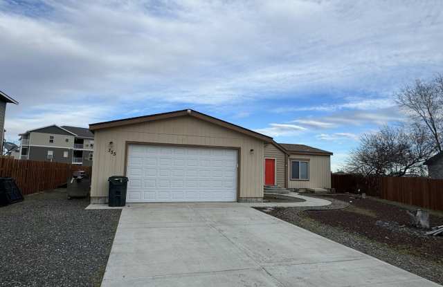 Come and take a look at this GEM!!!!! photos photos Come and take a look at this GEM!!!!! photos photos